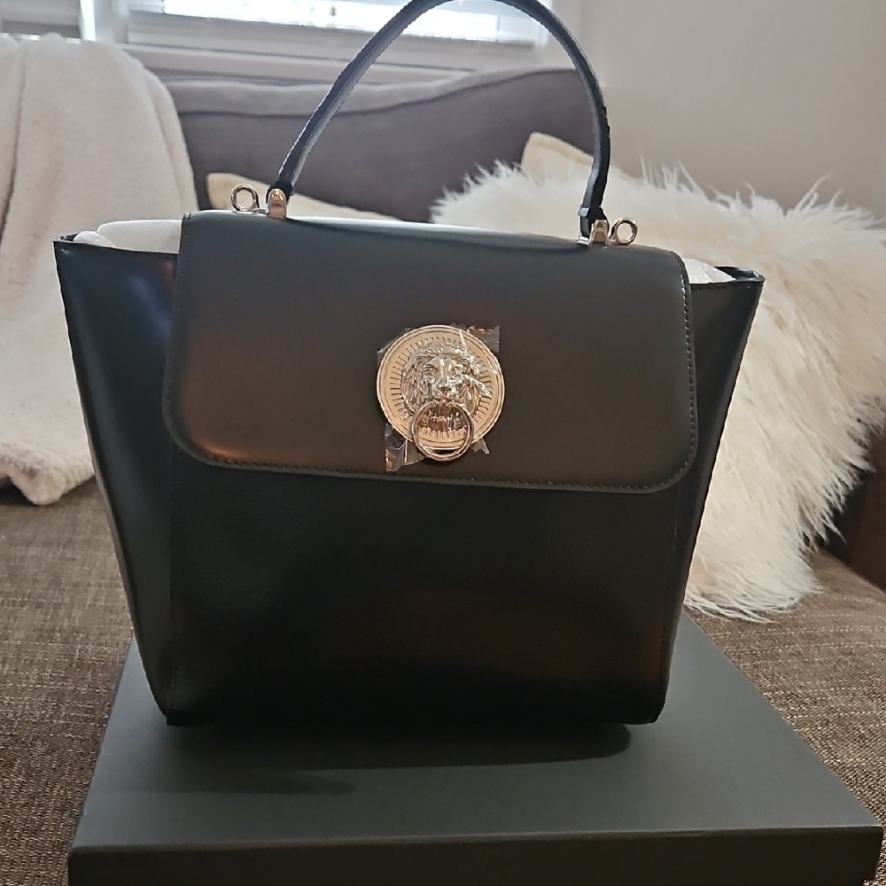 Elegant Black Handbag
